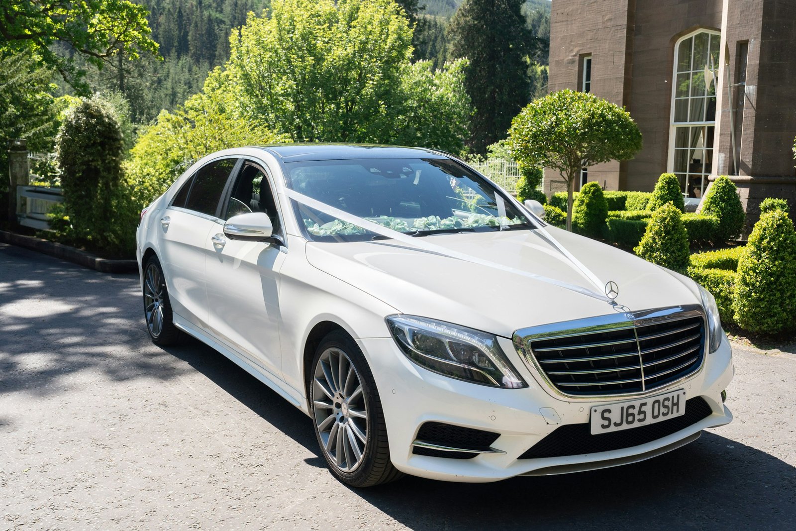 Hochzeitsauto & Hochzeitsshuttle Frankfurt Mercedes-Limousine als Brautauto