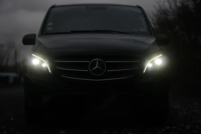 Mercedes Van für den Flughafentransfer Idstein – Frankfurt