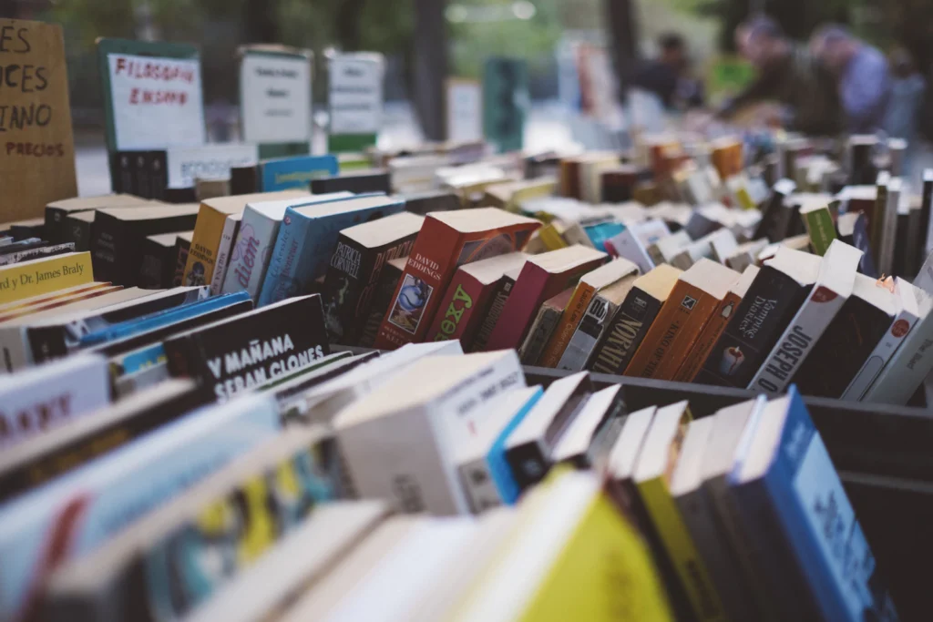 Frankfurter Buchmesse 2026 (7.–11. Oktober): Termine, Öffnungszeiten & Anreise vom Flughafen Bücher – Frankfurter Buchmesse 2026